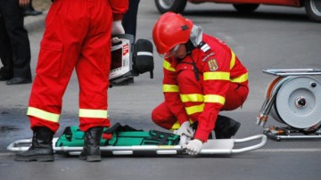 Femeie rănită în urma unui accident pe Autostrada Soarelui